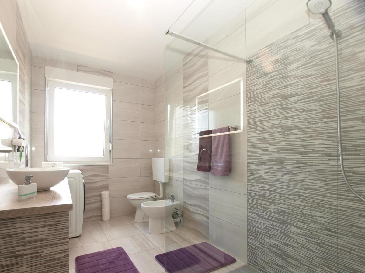 Villa Monteci 2052 Galižana エクステリア 写真